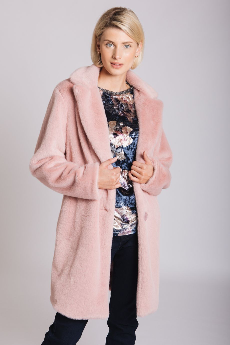FAUX FUR COAT